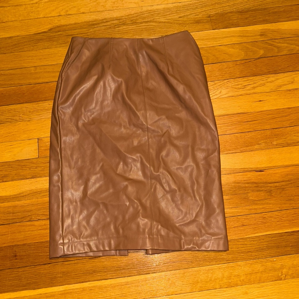Elegant Brown Leather Skirt